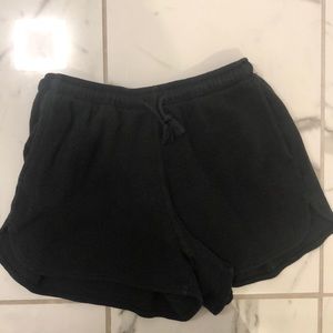 Brandy Melville shorts in black